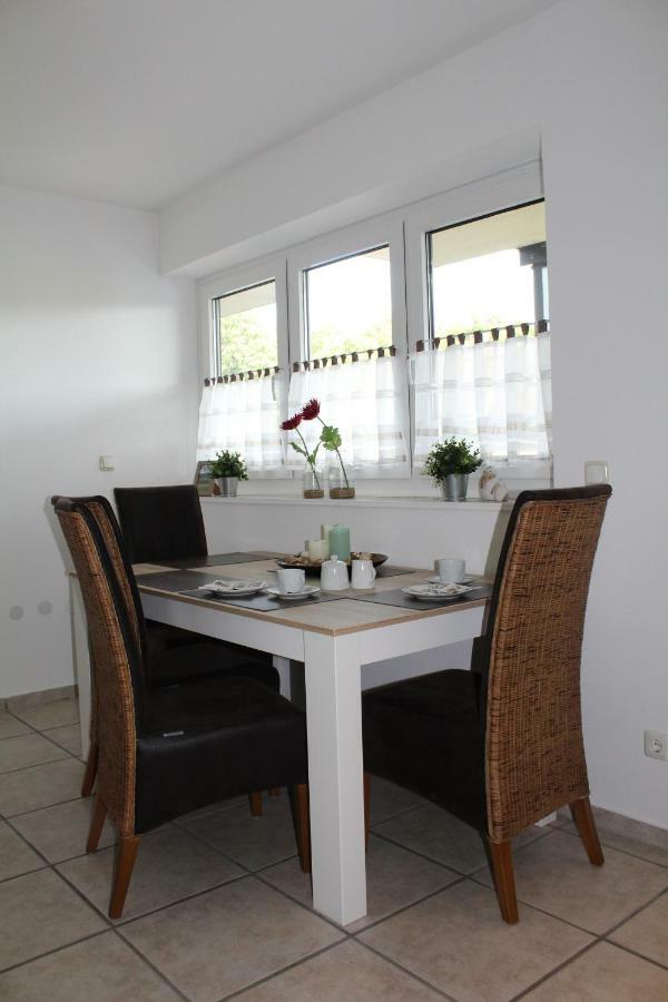 Ferienwohnung "Am Fischteich" เมอเนอเซ ภายนอก รูปภาพ